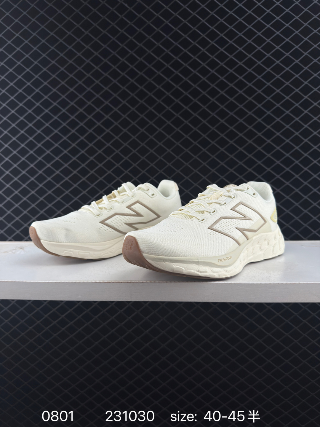 NB New Balance W680